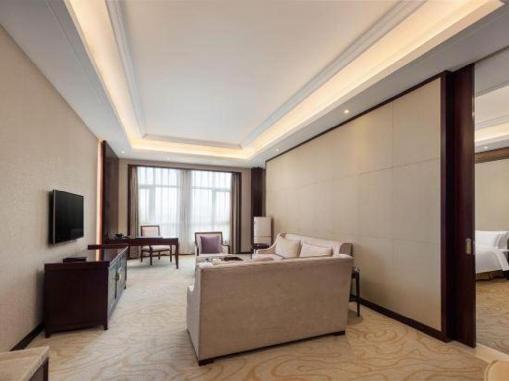 Linyi Blue Horizon International Hotel Yi He Exterior photo