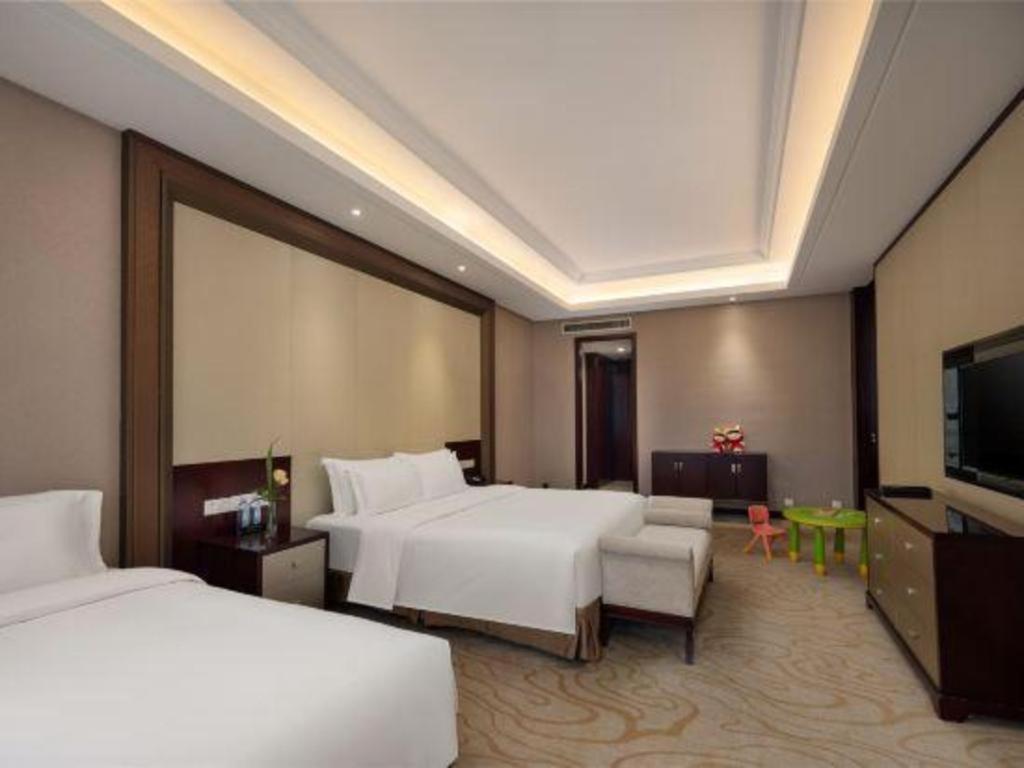 Linyi Blue Horizon International Hotel Yi He Exterior photo