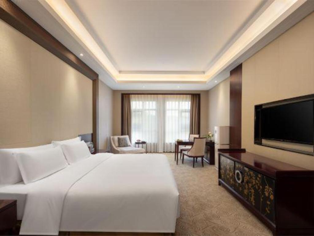 Linyi Blue Horizon International Hotel Yi He Exterior photo