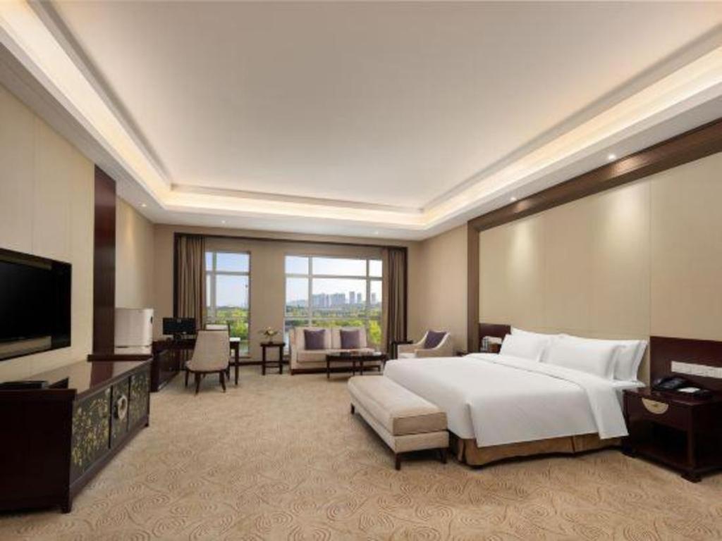 Linyi Blue Horizon International Hotel Yi He Exterior photo