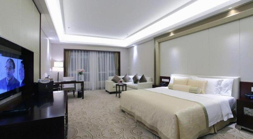 Linyi Blue Horizon International Hotel Yi He Exterior photo