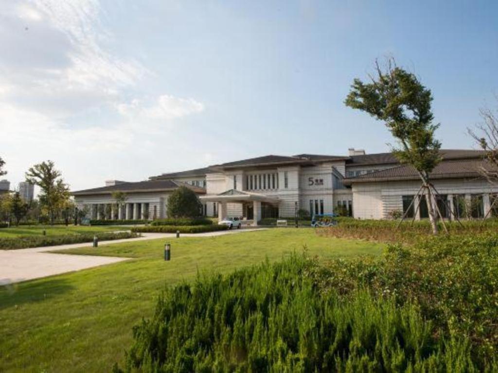 Linyi Blue Horizon International Hotel Yi He Exterior photo